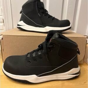 Avenger Black and White safety work shoes